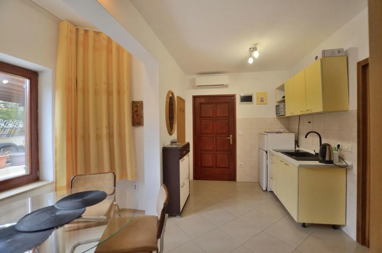 Apartments Caterina بولا