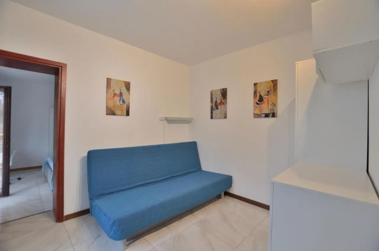 Apartments Caterina بولا 0*,